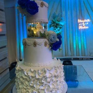 Three Step cake with dormie